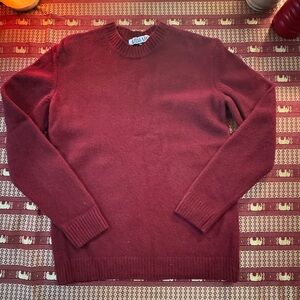 Kilijaro Men’s Sweater in 100% Burgundy Wool Size XL